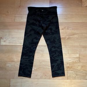 Lululemon Athletica Wunder Under Crop Camo Leggings "23